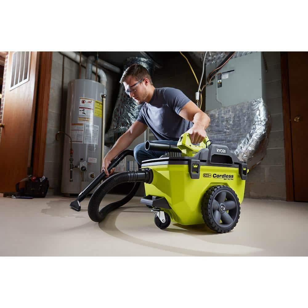RYOBI ONE+ 18V Cordless 6 Gal Wet/Dry Vacuum Kit With 4.0 Ah Battery And Charger - P770KN