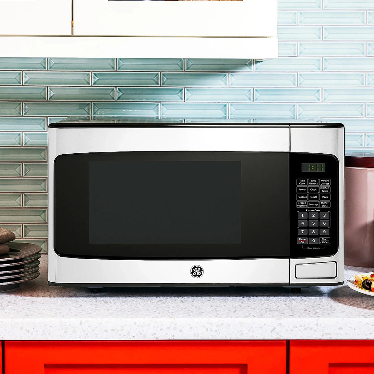 GE 1.1 Cu Ft 950W Stainless Steel Countertop Microwave Oven - GCST11N1WSS