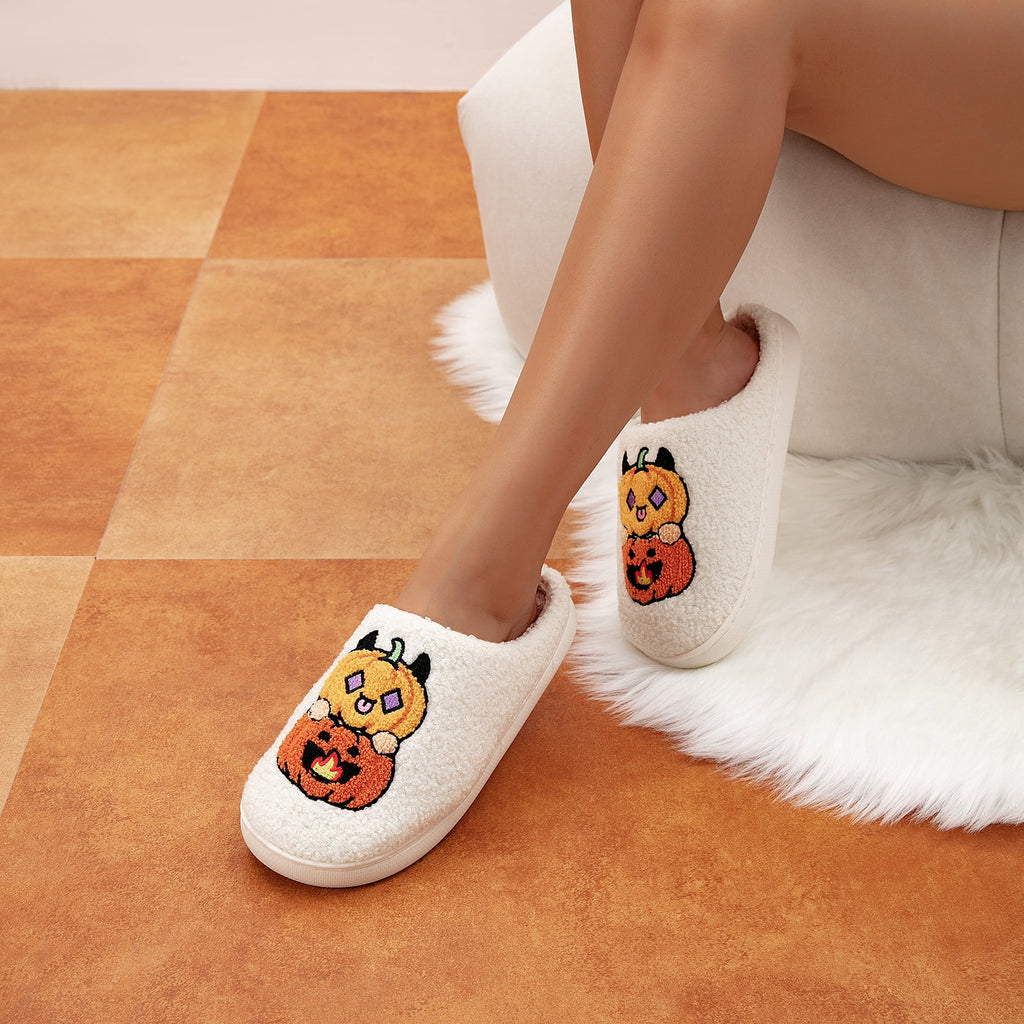 BERANMEY Halloween Slippers for Women Perfect Soft Plush Comfy Warm Slip-On Cute Womens Slippers Indoor Fluffy House Slippers for Women and Men Non-slip Fuzzy Flat Slides